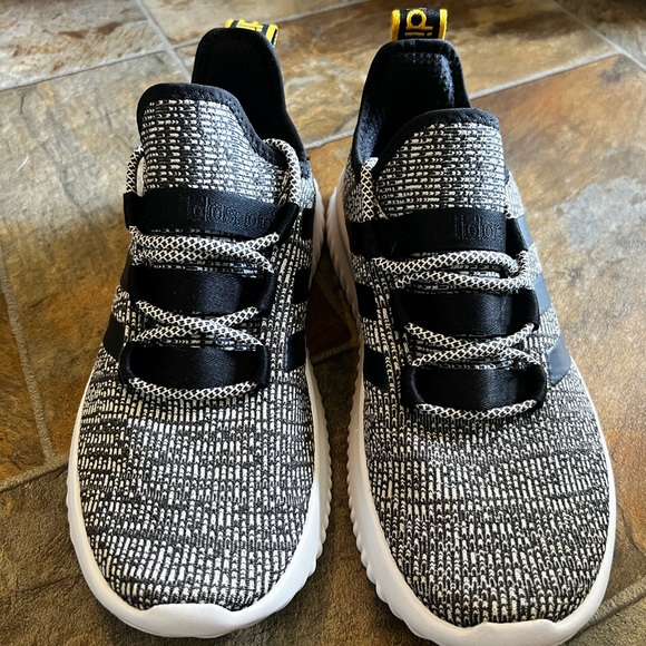 Sneakers! Adidas! Back to school! - Picture 5 of 5